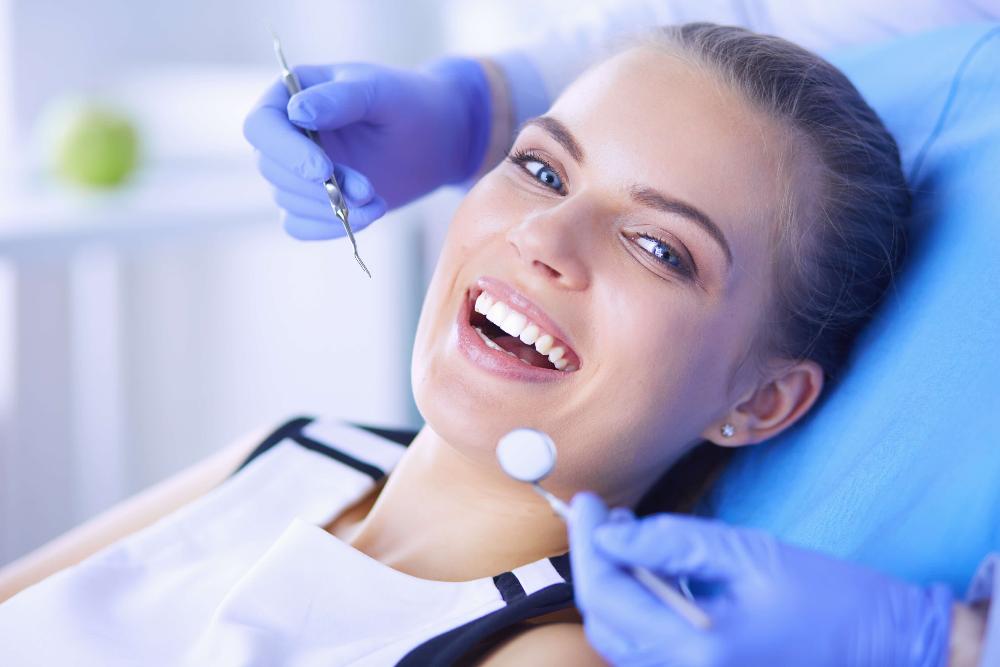 tooth extraction mesquite | woman at dentist